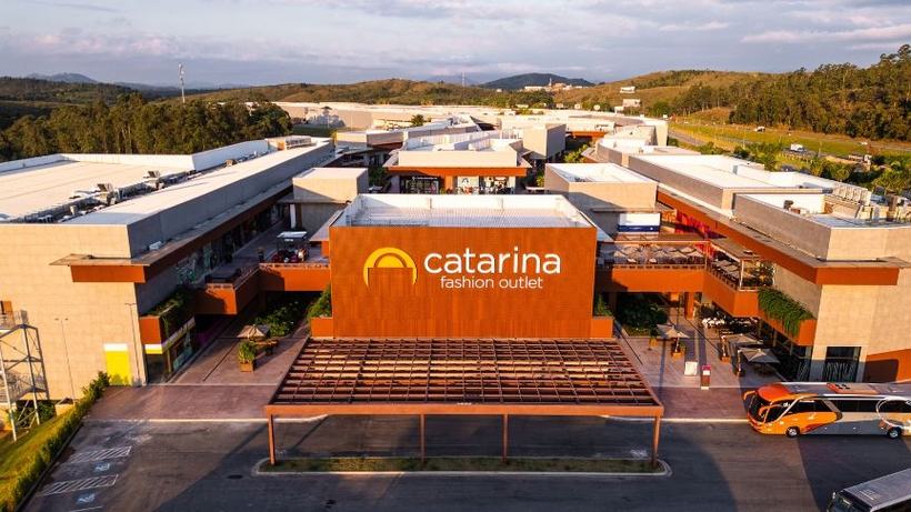 Vista aérea do Catarina Fashion Outlet